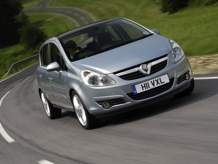  Vauxhall Corsa 5-Door 2006 года  (фото 10 из 16)
